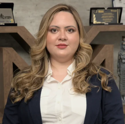 Larissa Jacob, coordenadora jurídica com atuação nas áreas empresarial, contratual e previdenciária em Jundiaí Larissa Jacob, coordenadora jurídica com atuação nas áreas empresarial, contratual e previdenciária em Jundiaí